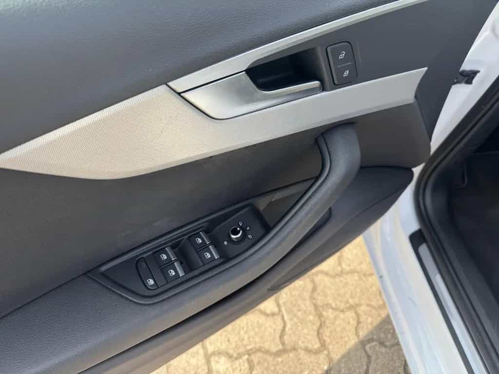 Audi A4 Sport 1.4 TFSI Navi Touch+Virtual Cockpit+++ 09/2017-photo-10