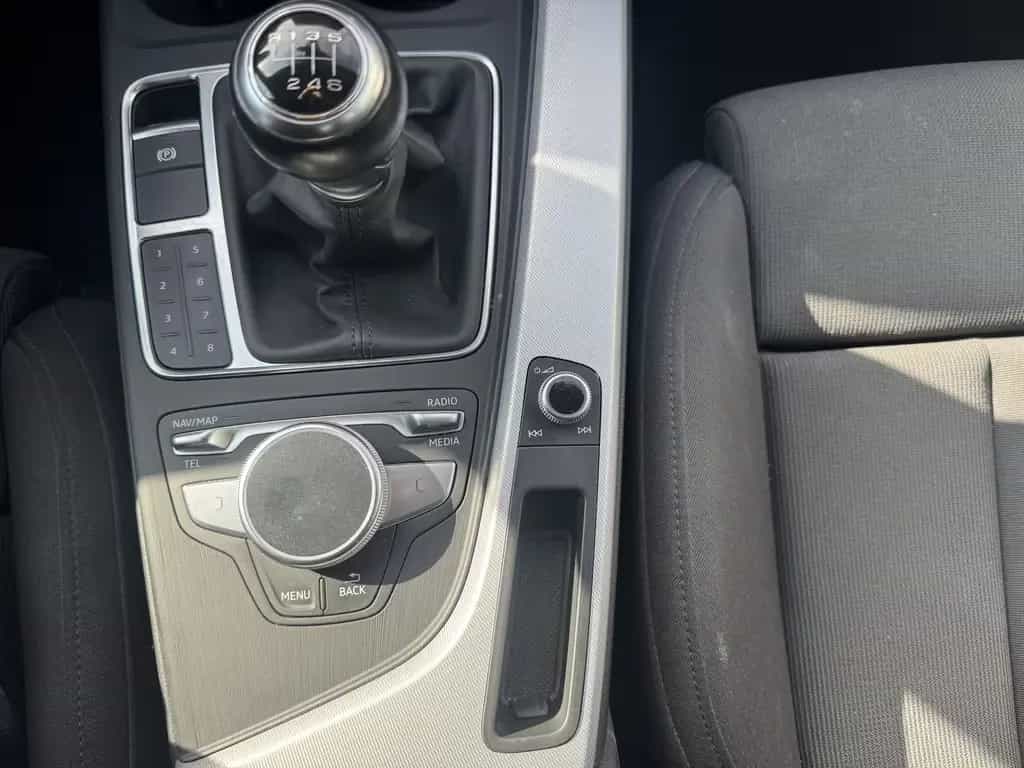 Audi A4 Sport 1.4 TFSI Navi Touch+Virtual Cockpit+++ 09/2017-photo-18