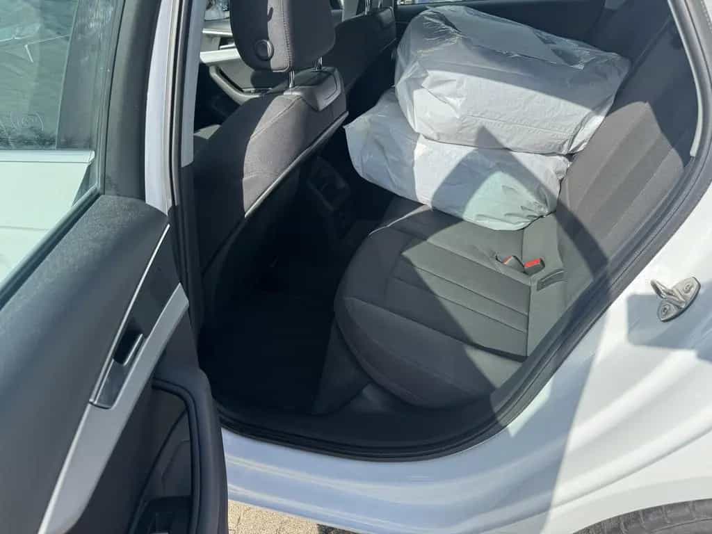 Audi A4 Sport 1.4 TFSI Navi Touch+Virtual Cockpit+++ 09/2017-photo-8