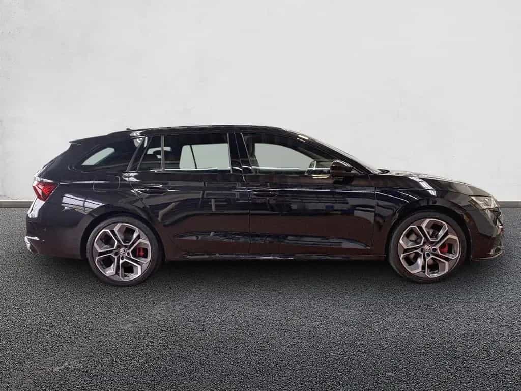 Skoda Octavia Combi RS 2.0 TSI NAVI+ACC+LED+KAMERA+HUD 09/2022-photo-5