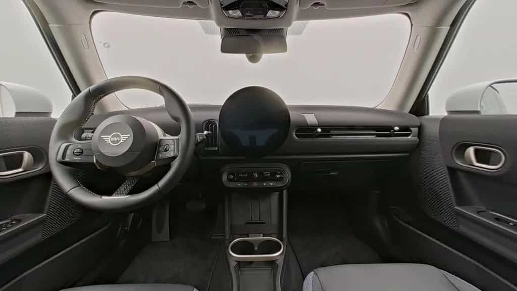 MINI Cooper C 02/2025-photo-11