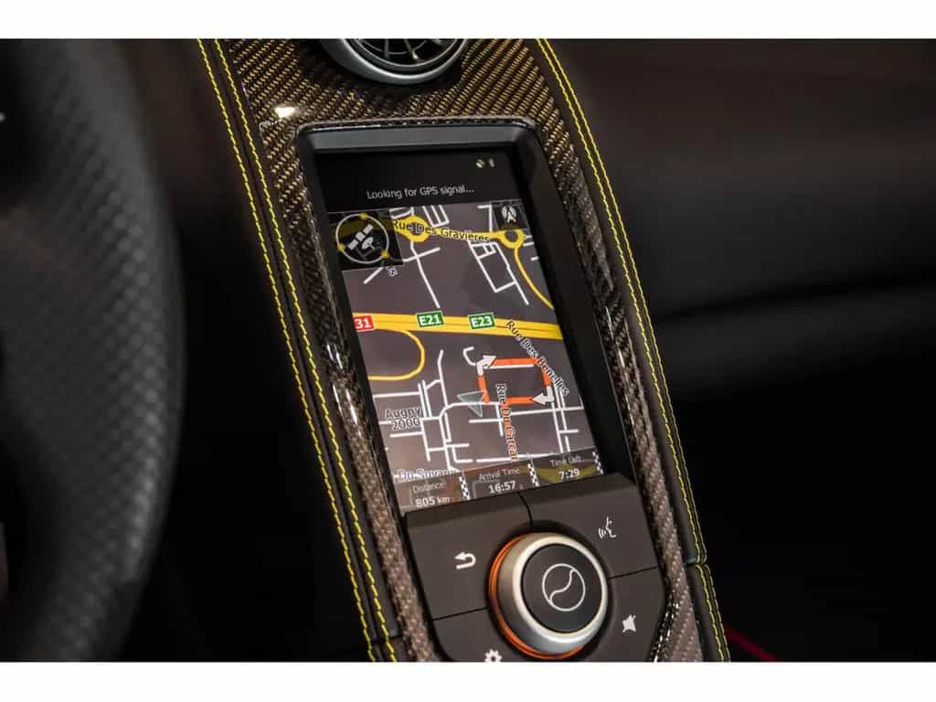 McLaren 650S Spider 3.8 V8 04/2015-photo-20
