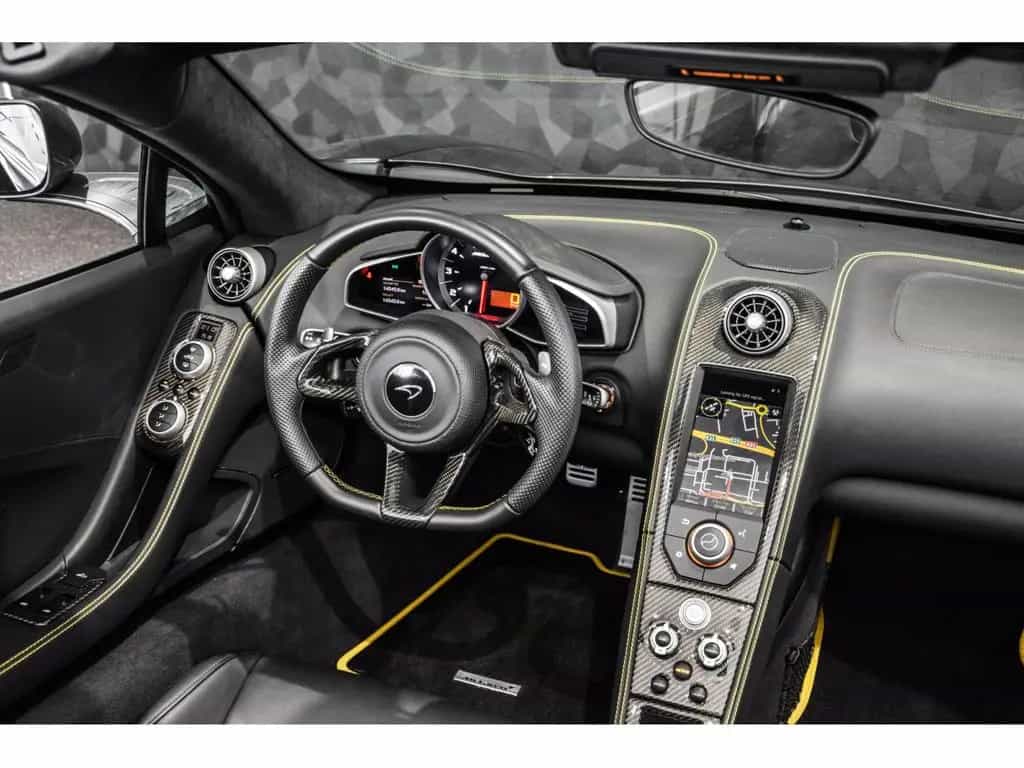 McLaren 650S Spider 3.8 V8 04/2015-photo-6