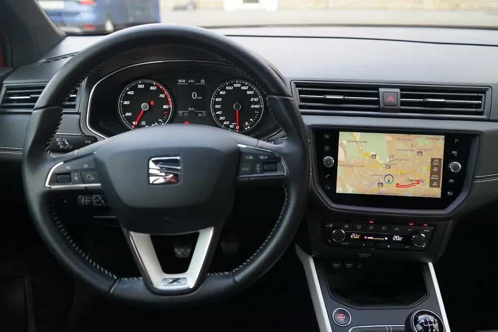 Seat Arona 1.0 TSI Xcellence LED Navi Standheizung 08/2018-photo-10