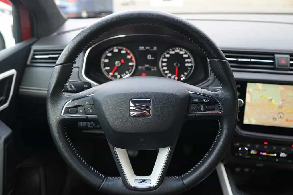 Seat Arona 1.0 TSI Xcellence LED Navi Standheizung 08/2018-photo-17