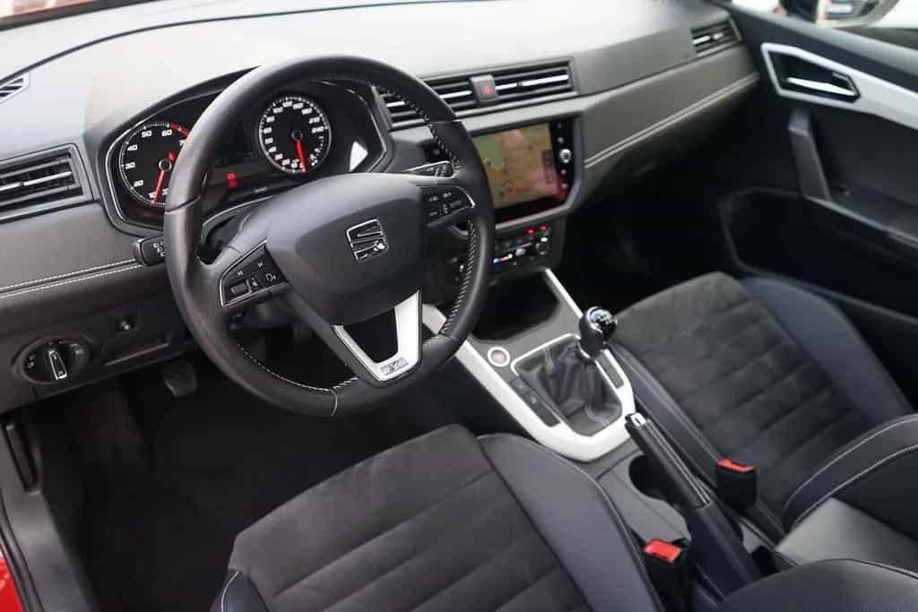 Seat Arona 1.0 TSI Xcellence LED Navi Standheizung 08/2018-photo-27