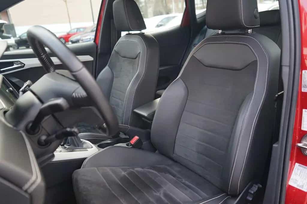 Seat Arona 1.0 TSI Xcellence LED Navi Standheizung 08/2018-photo-28