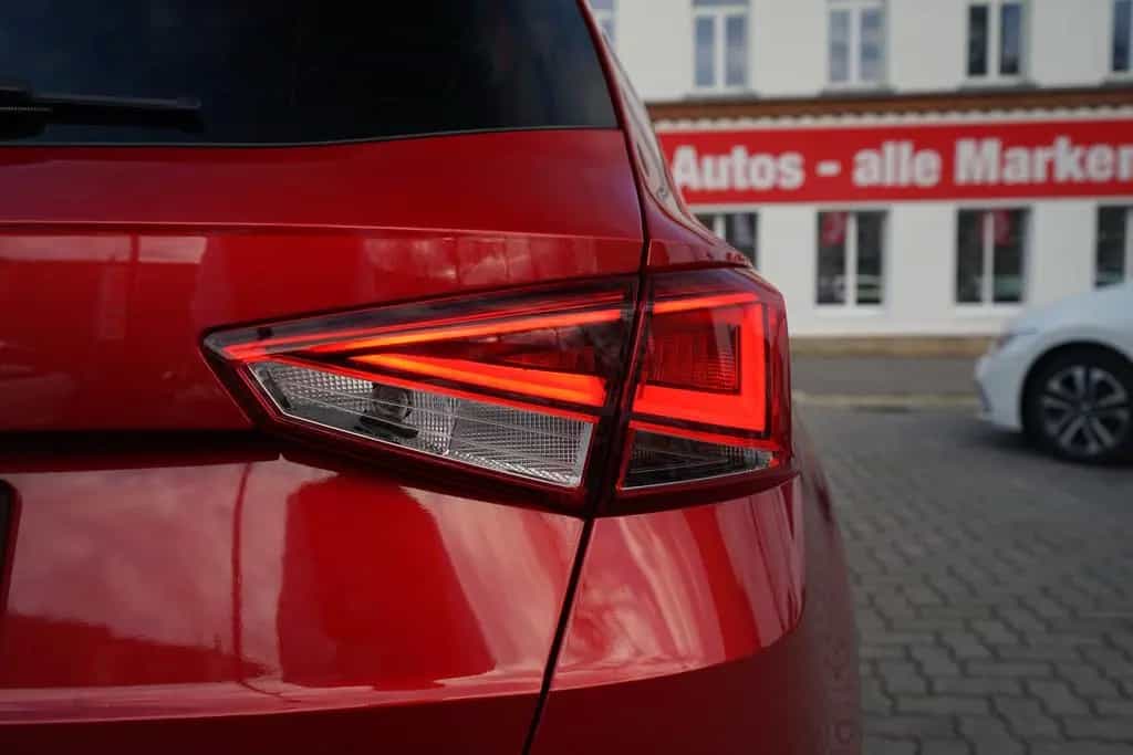 Seat Arona 1.0 TSI Xcellence LED Navi Standheizung 08/2018-photo-33