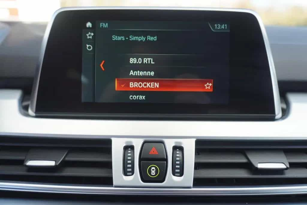 BMW 218 Active Tourer 218i Active Tourer LED Kamera Navi Sitzheizung 07/2018-photo-12