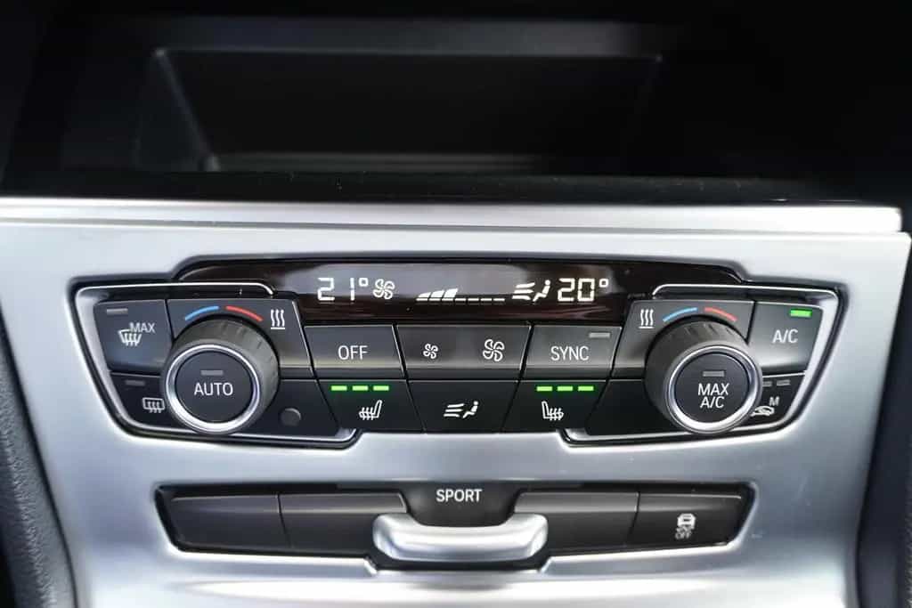 BMW 218 Active Tourer 218i Active Tourer LED Kamera Navi Sitzheizung 07/2018-photo-14