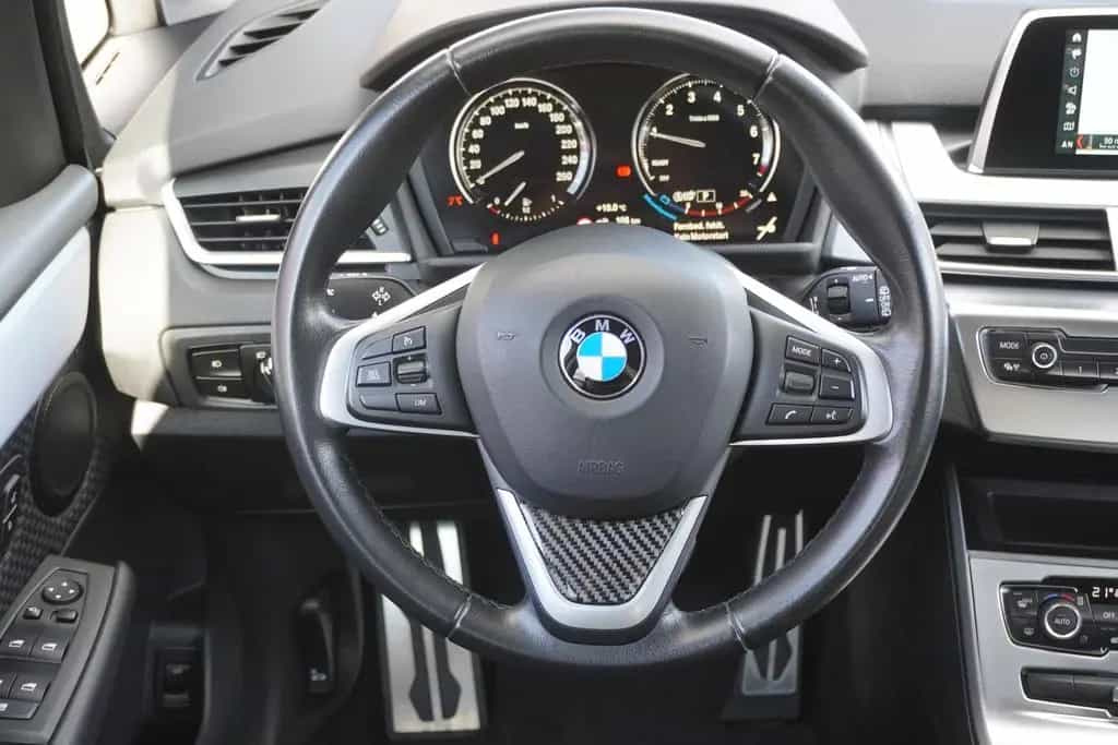 BMW 218 Active Tourer 218i Active Tourer LED Kamera Navi Sitzheizung 07/2018-photo-17