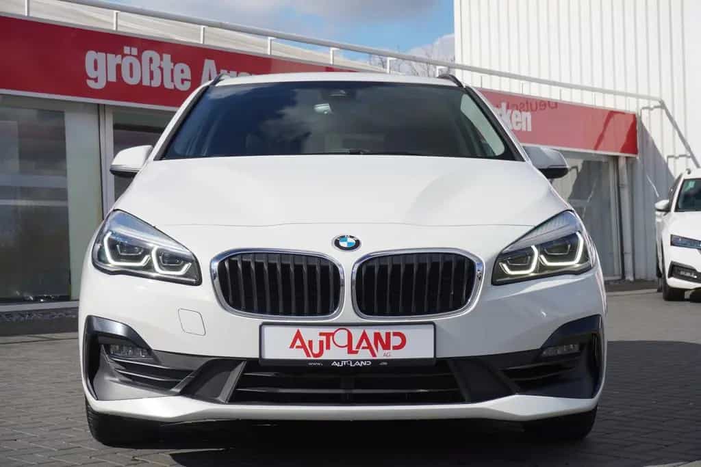 BMW 218 Active Tourer 218i Active Tourer LED Kamera Navi Sitzheizung 07/2018-photo-5