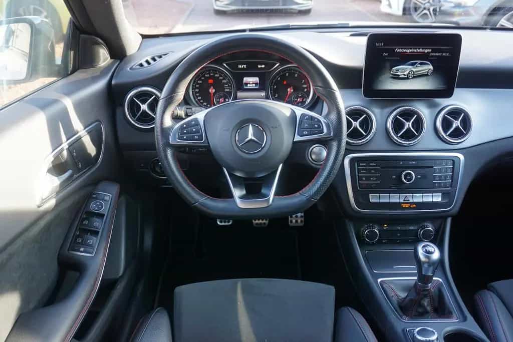 Mercedes-Benz CLA-Class 200 AMG Line LED Navi Kamera Sitzheizung AHK 10/2019-photo-9