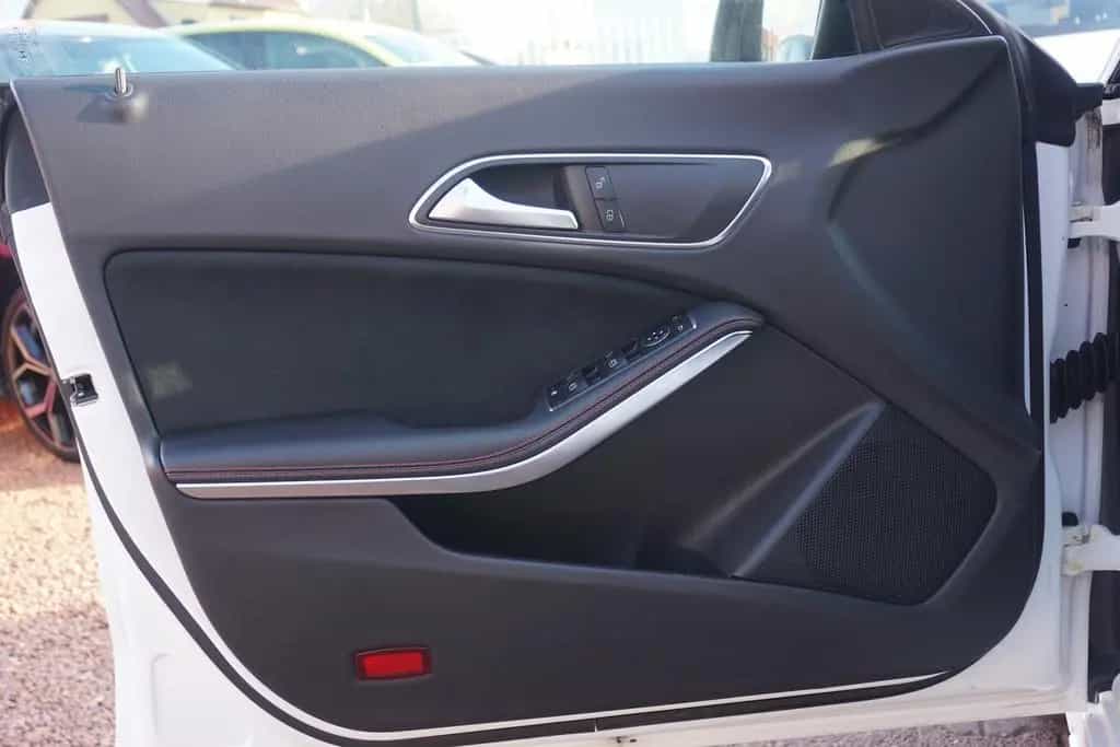 Mercedes-Benz CLA-Class 200 AMG Line LED Navi Kamera Sitzheizung AHK 10/2019-photo-25