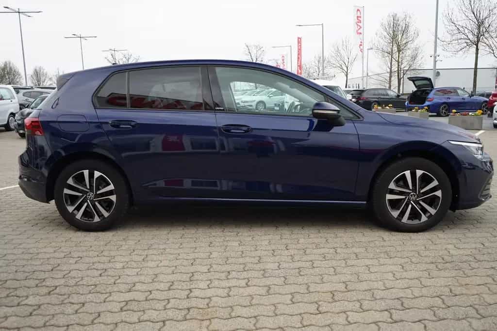 Volkswagen Golf VIII 2.0 TDI DSG United LED Navi Spurhalte 10/2020-photo-2