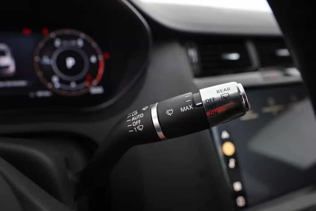 Jaguar E-Pace 2.0 Aut. AWD LED Panorama Memory 360° ACC 02/2021-photo-17