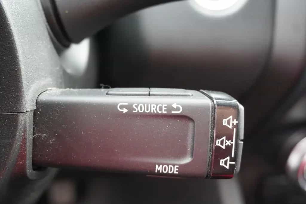 Renault Clio 1.0 TCE R.S. Line LED Navi Sitzheizung DAB 09/2020-photo-17