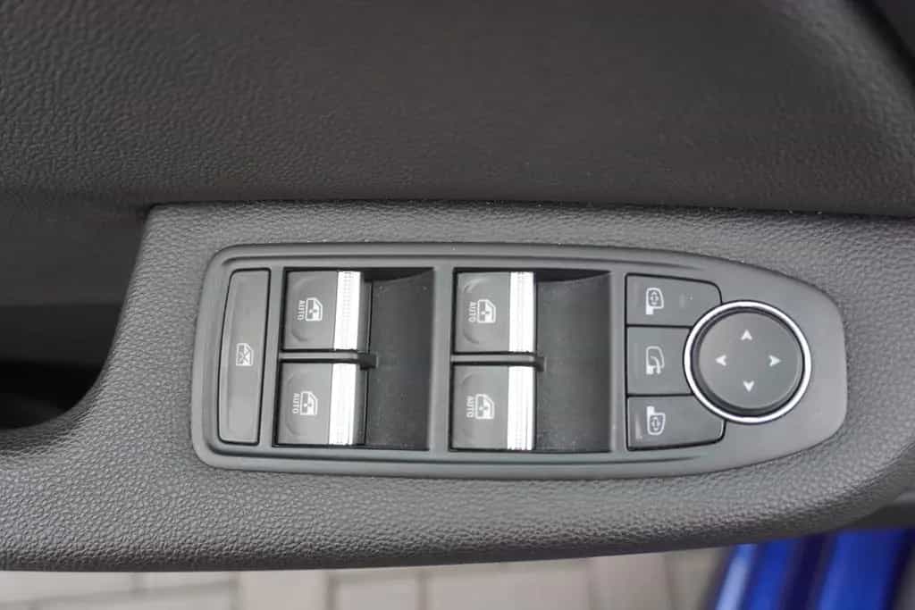 Renault Clio 1.0 TCE R.S. Line LED Navi Sitzheizung DAB 09/2020-photo-6