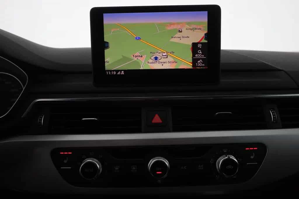 Audi A4 Avant 1.4 TFSI S-tronic Bi-Xenon Navi USB 06/2018-photo-10