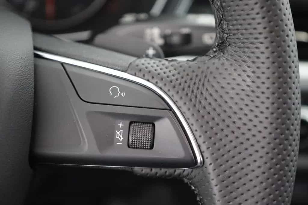Audi A4 Avant 1.4 TFSI S-tronic Bi-Xenon Navi USB 06/2018-photo-15