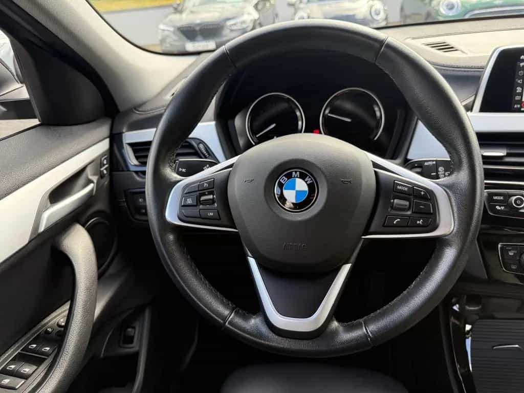 BMW X2 sDrive18d A Advantage NAVI LED PDC 17° ALU 05/2018-photo-20
