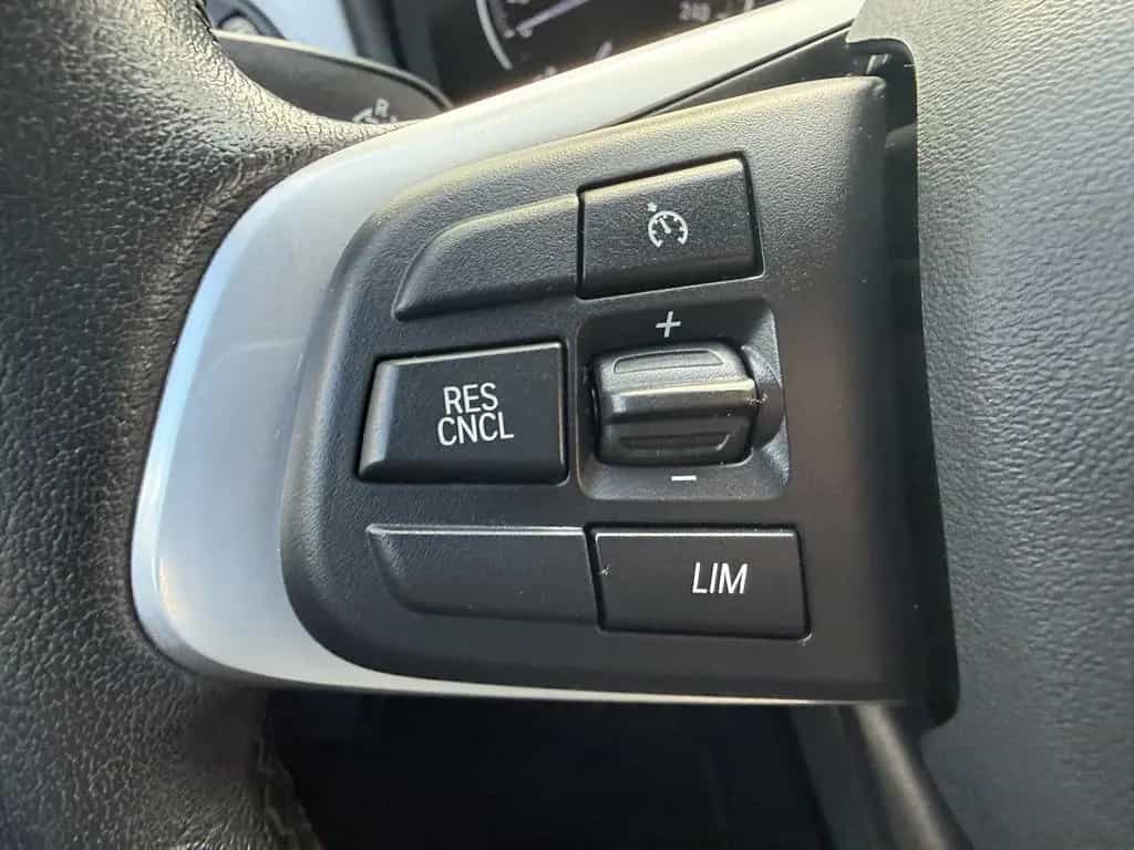 BMW X2 sDrive18d A Advantage NAVI LED PDC 17° ALU 05/2018-photo-21