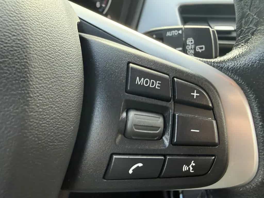 BMW X2 sDrive18d A Advantage NAVI LED PDC 17° ALU 05/2018-photo-22