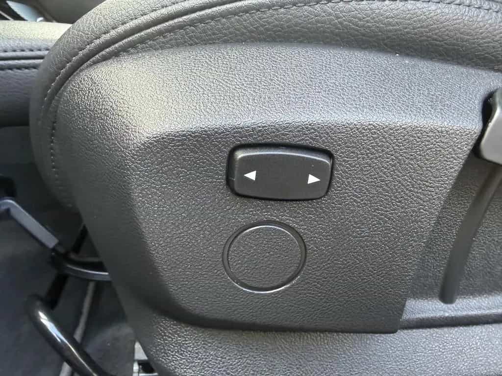 BMW X2 sDrive18d A Advantage NAVI LED PDC 17° ALU 05/2018-photo-23
