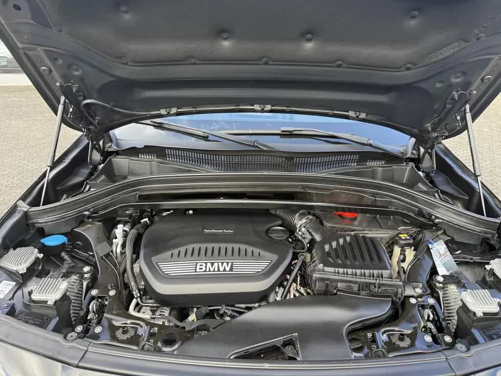 BMW X2 sDrive18d A Advantage NAVI LED PDC 17° ALU 05/2018-photo-25