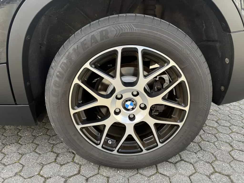 BMW X2 sDrive18d A Advantage NAVI LED PDC 17° ALU 05/2018-photo-9