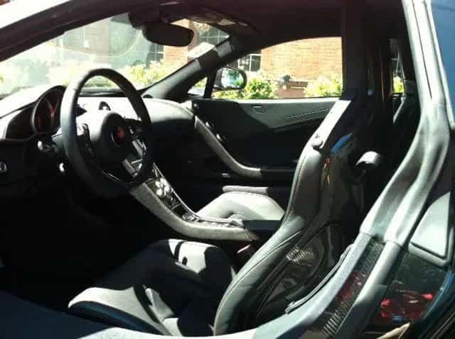 McLaren MP4-12C 3.8 V8 - 04/2012-photo-4