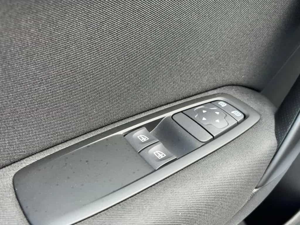 Renault Megane IV 1.2 TCe 100 Energy Life LED 08/2019-photo-14