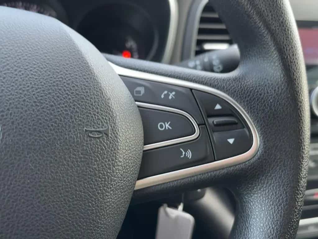 Renault Megane IV 1.2 TCe 100 Energy Life LED 08/2019-photo-20