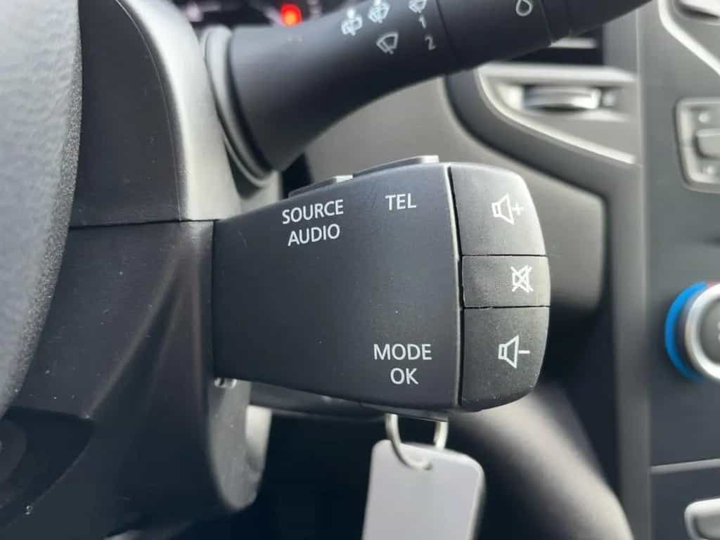 Renault Megane IV 1.2 TCe 100 Energy Life LED 08/2019-photo-21