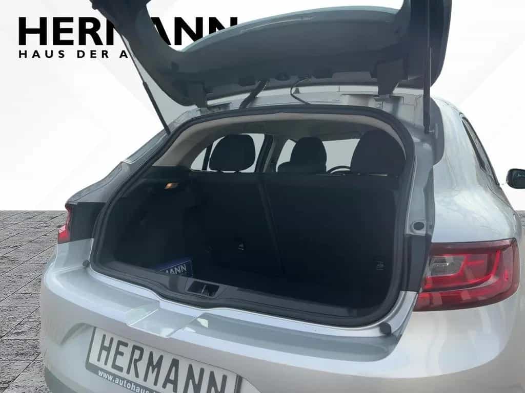 Renault Megane IV 1.2 TCe 100 Energy Life LED 08/2019-photo-6