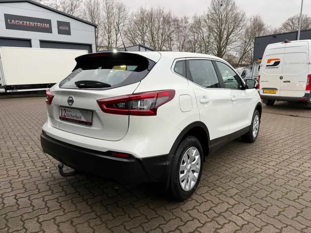 Nissan Qashqai Visia*SHZ*PDC*FSP*AHK*TEMPOMAT*TÜV NEU* 07/2019-photo-1