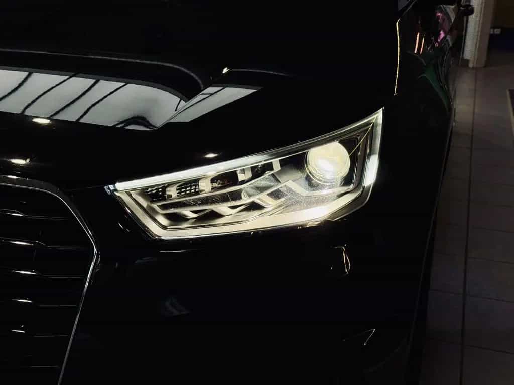 Audi A1 Sport S line |LED|SHZ|NAVI| 10/2016-photo-13
