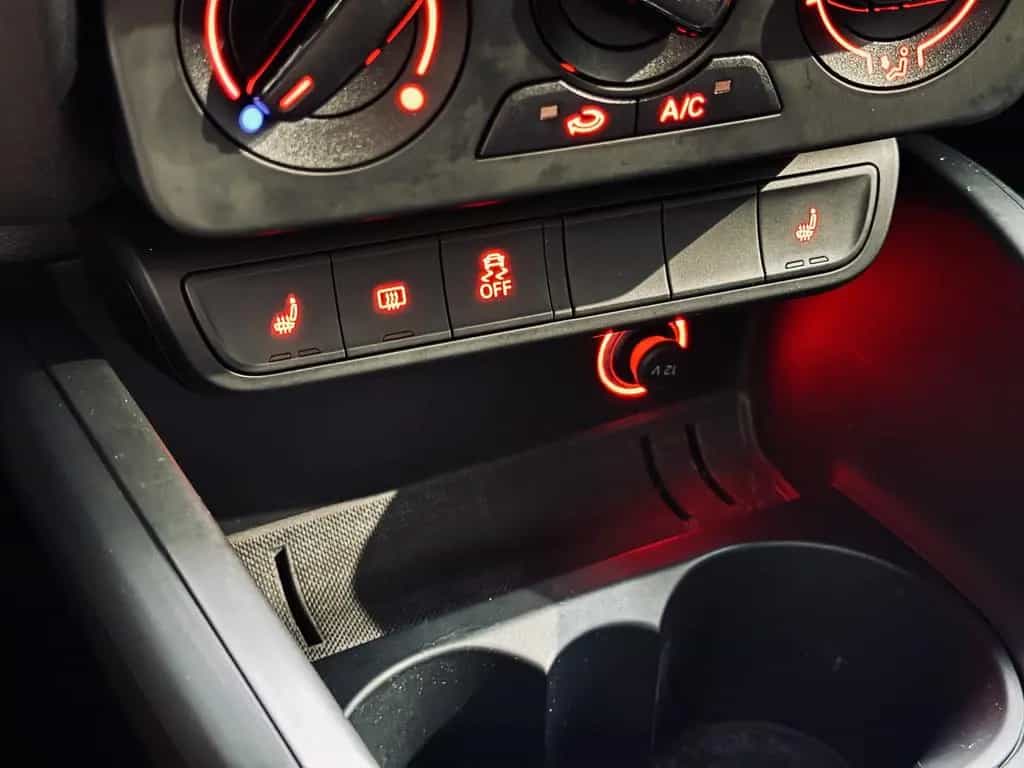 Audi A1 Sport S line |LED|SHZ|NAVI| 10/2016-photo-16