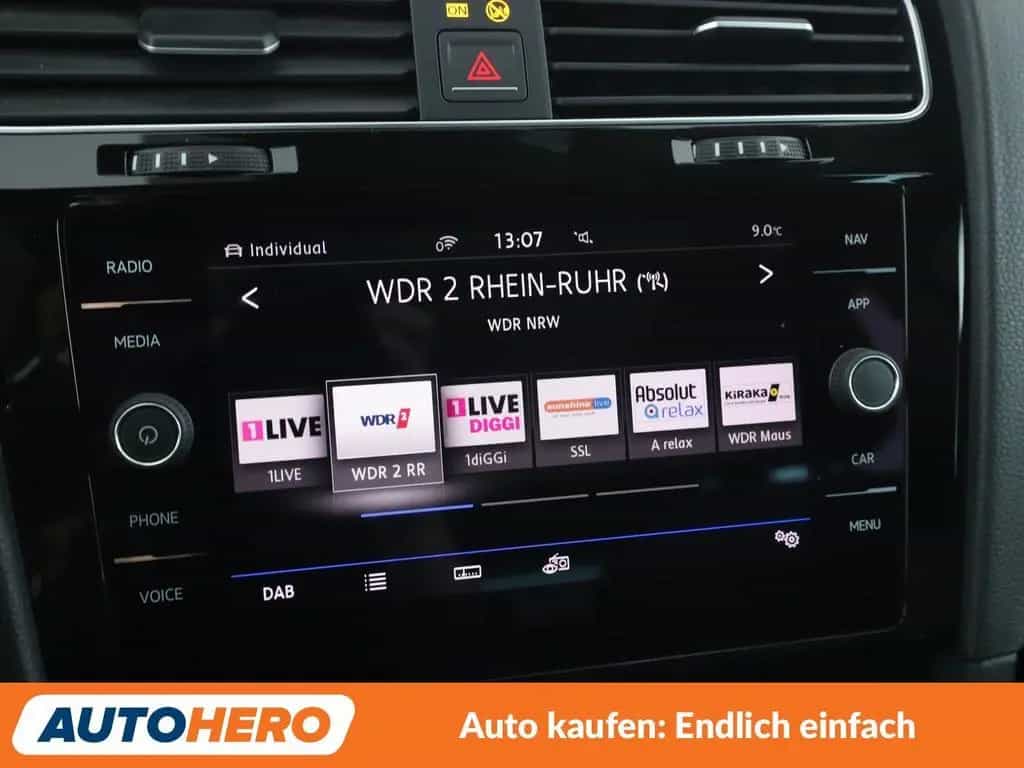 Volkswagen Golf VII 1.4 TSI Highline BlueMotion Aut.*NAVI* 07/2017-photo-20