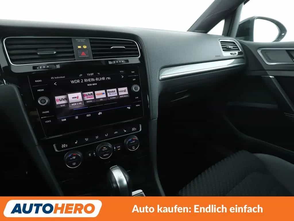 Volkswagen Golf VII 1.4 TSI Highline BlueMotion Aut.*NAVI* 07/2017-photo-24