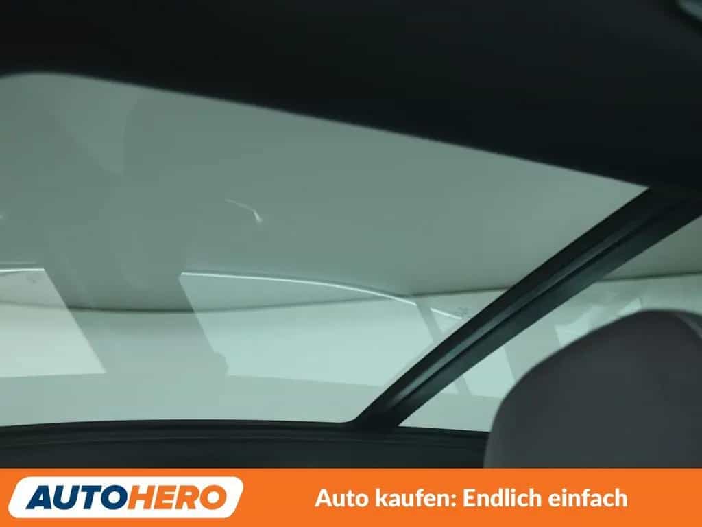 Volkswagen Golf VII 1.4 TSI Highline BlueMotion Aut.*NAVI* 07/2017-photo-27