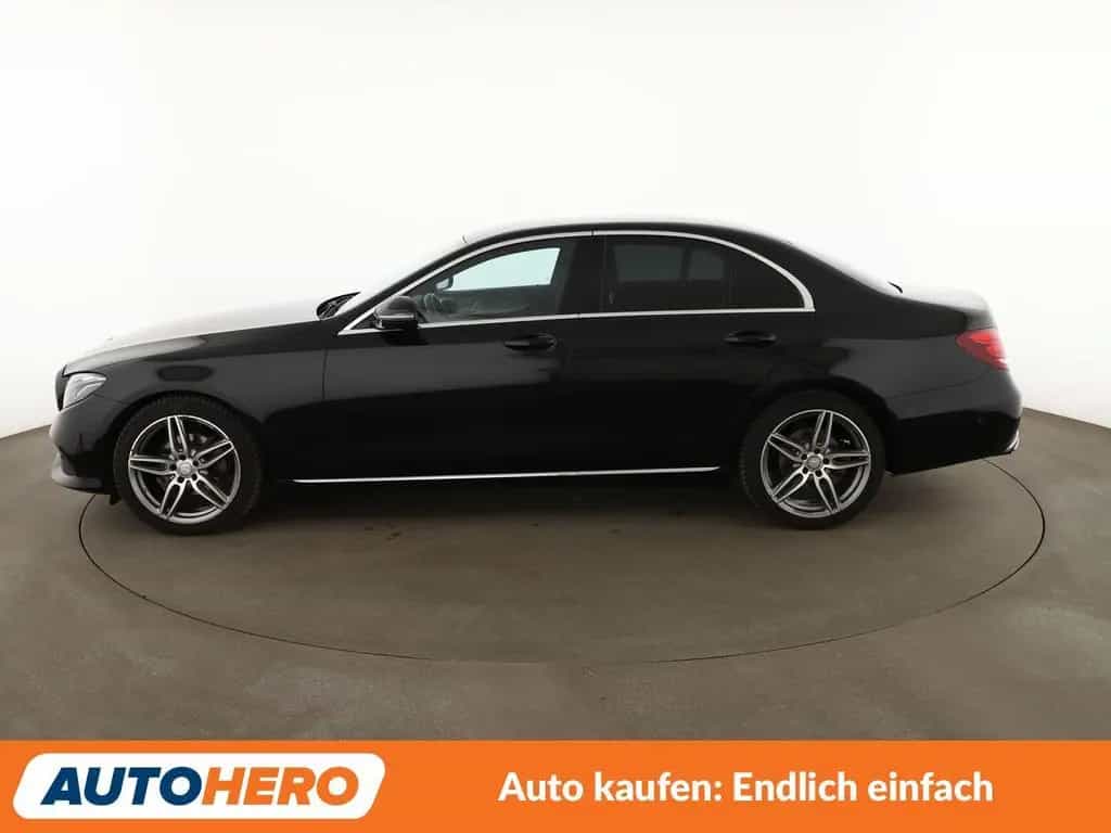 Mercedes-Benz E-Class 200 Avantgarde Aut.*LED*NAVI*TEMPO*CAM*PDC*SHZ 09/2017-photo-2