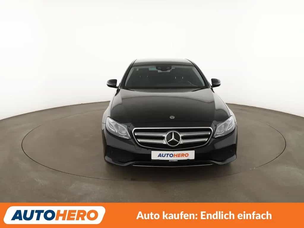 Mercedes-Benz E-Class 200 Avantgarde Aut.*LED*NAVI*TEMPO*CAM*PDC*SHZ 09/2017-photo-8