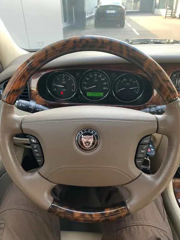 Jaguar XJ6 2.7 Liter Diesel Executive Topzustand 09/2006-photo-2