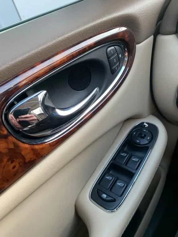 Jaguar XJ6 2.7 Liter Diesel Executive Topzustand 09/2006-photo-3