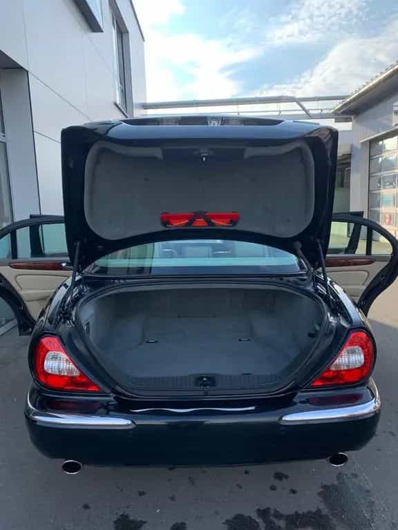 Jaguar XJ6 2.7 Liter Diesel Executive Topzustand 09/2006-photo-7