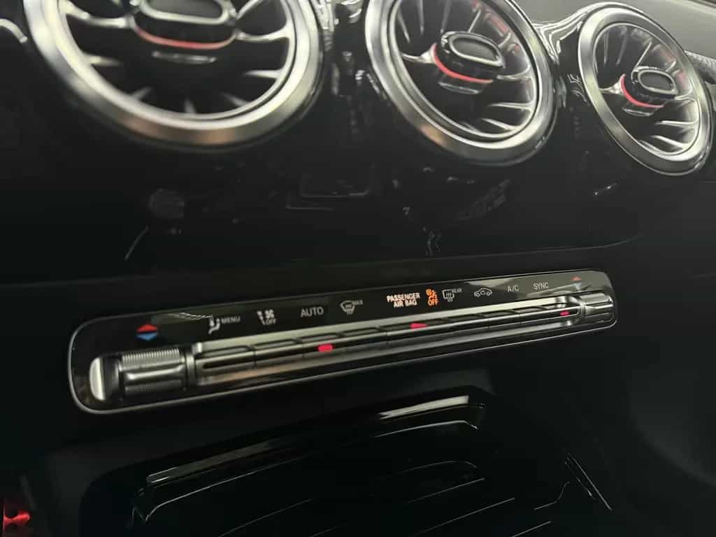 Mercedes-Benz CLA 35 AMG Turbo 4Matic, Multibeam, Night, Pano 08/2021-photo-11