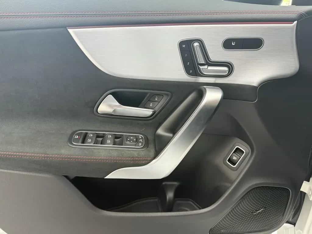 Mercedes-Benz CLA 35 AMG Turbo 4Matic, Multibeam, Night, Pano 08/2021-photo-16