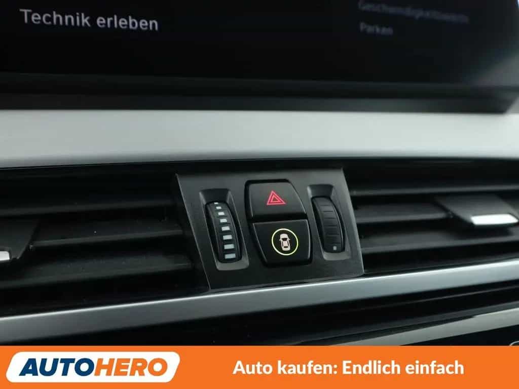 BMW X2 xDrive 20i M Sport Aut.*NAVI*HUD*LED*ACC* 09/2019-photo-24