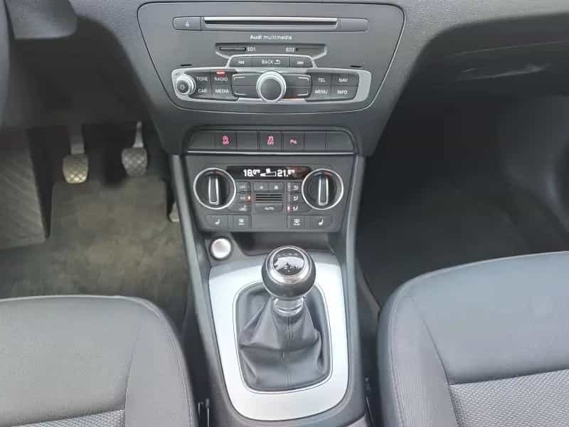 Audi Q3 2.0TDI 150PS 8*Alu/AHK/Navi/Xenon/Keyless 08/2016-photo-12